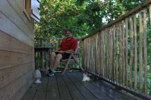 La casa sull'albero al B&B Giardino dei Semplici, Manta (CN) - Scrittura a taccuino (con gatta)