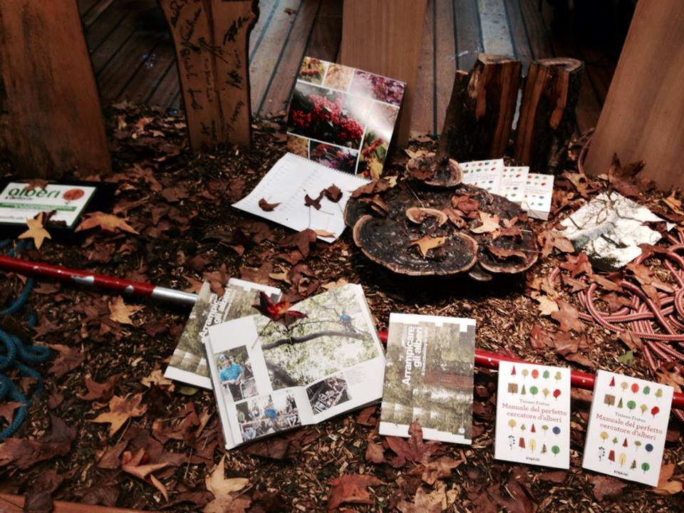 I libri di Tiziano Fratus in vetrina alla libreria del Corso di&nbsp;Varese