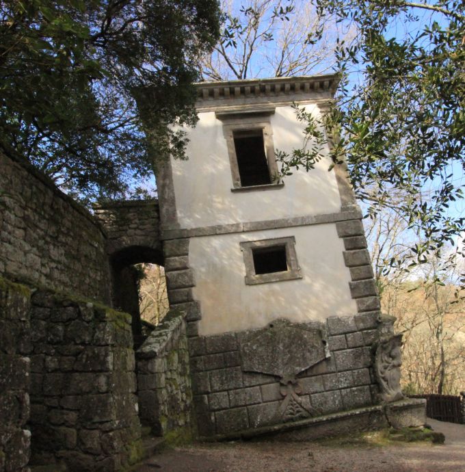 square_fratus_giardinifilosofici_bomarzo_6_redux